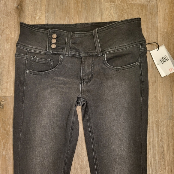 BDG Y2K Belted Flare Jean Size 27 Black please read description - Picture 7 of 16